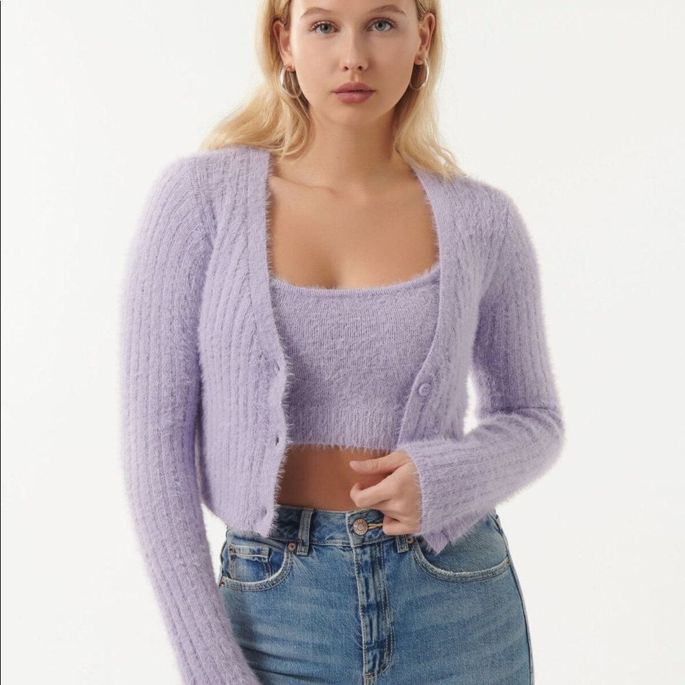 Fuzzy Cardigan and crop size XS